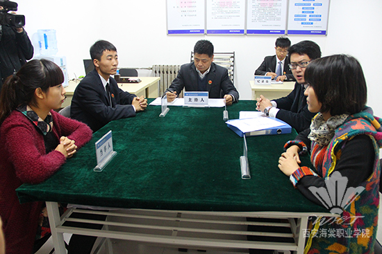 西安教育电视台《ETV新闻》栏目组深入采访报道西安海棠学院人民调解委员会